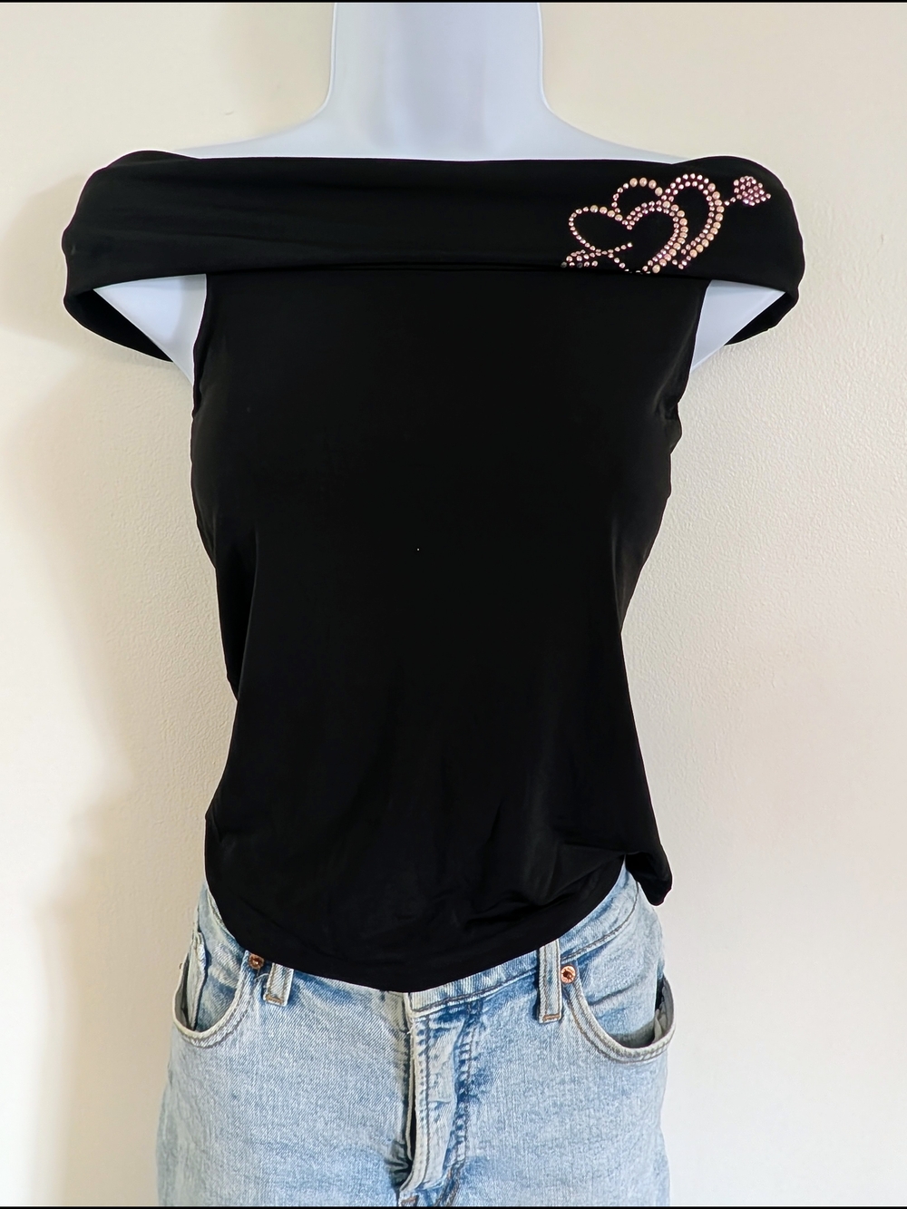 Black Off-Shoulder Vintage Y2KTop with Pink Heart Embellishment